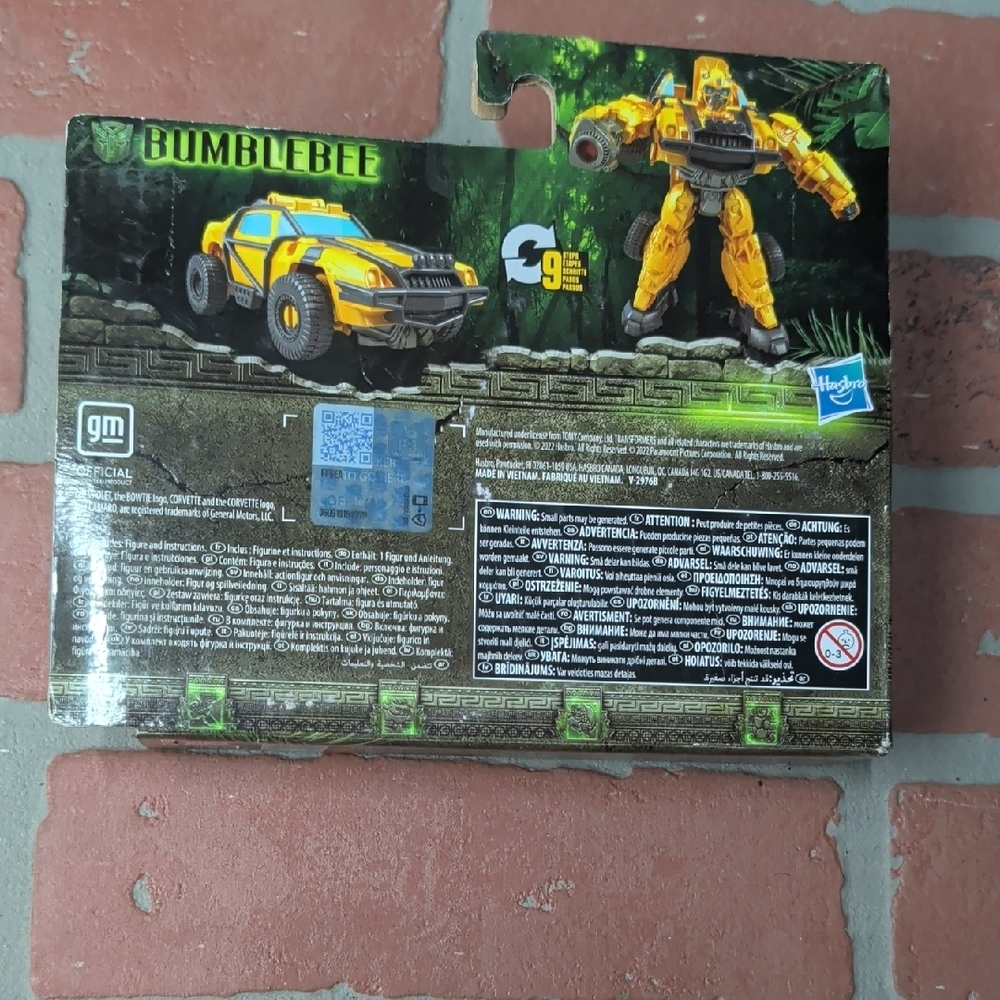 Hasbro Bumblebee Kids Toy - Yellow Transformers Action Figure - Picture 4 of 4